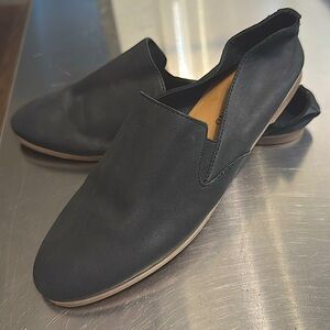 Lucky Brand black flats/slip-ons